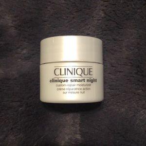 Clinique smart night moisturizer